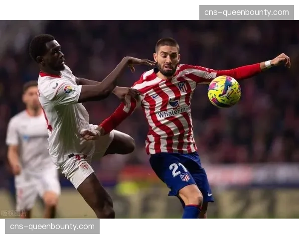 半场：马竞0-0赫罗纳，双方在中场肋部区域的争夺异常激烈