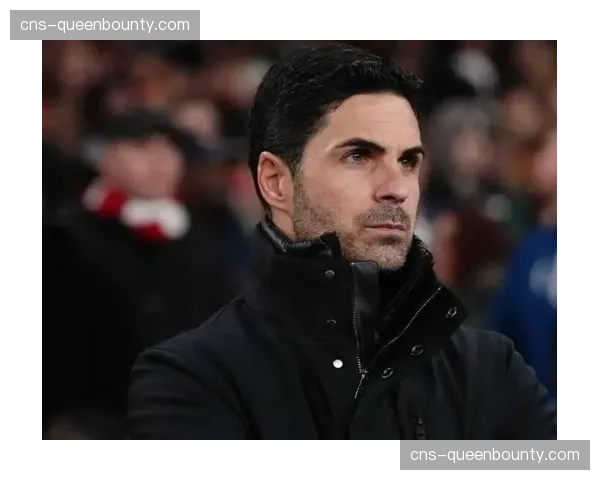 战术板：解析阿尔特塔如何利用津琴科内收为马丁内利创造边路一对一空间