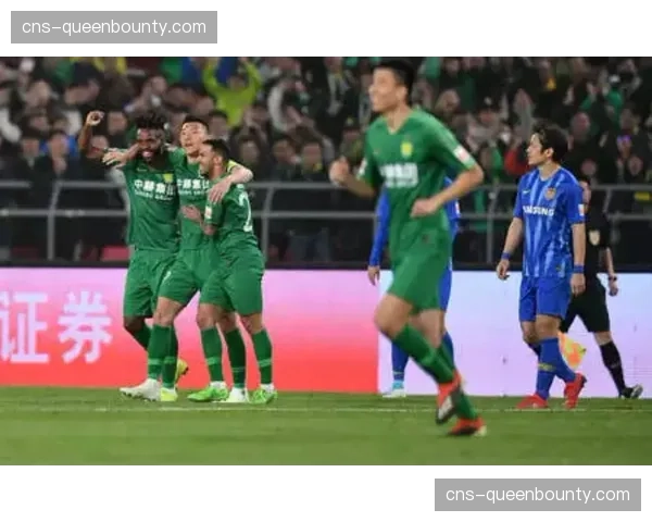 北京国安客场艰难逼平深圳新鹏城，法比奥头球救主