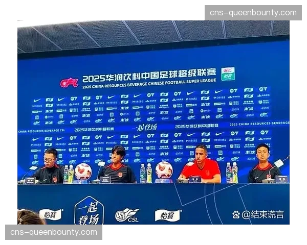 科隆球员艾治第三次尝试终于破门得分